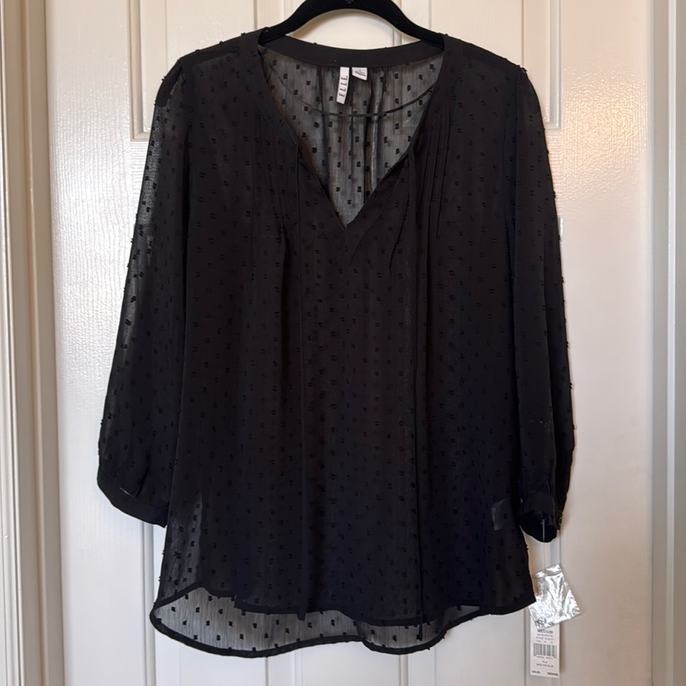 Elle Black Top